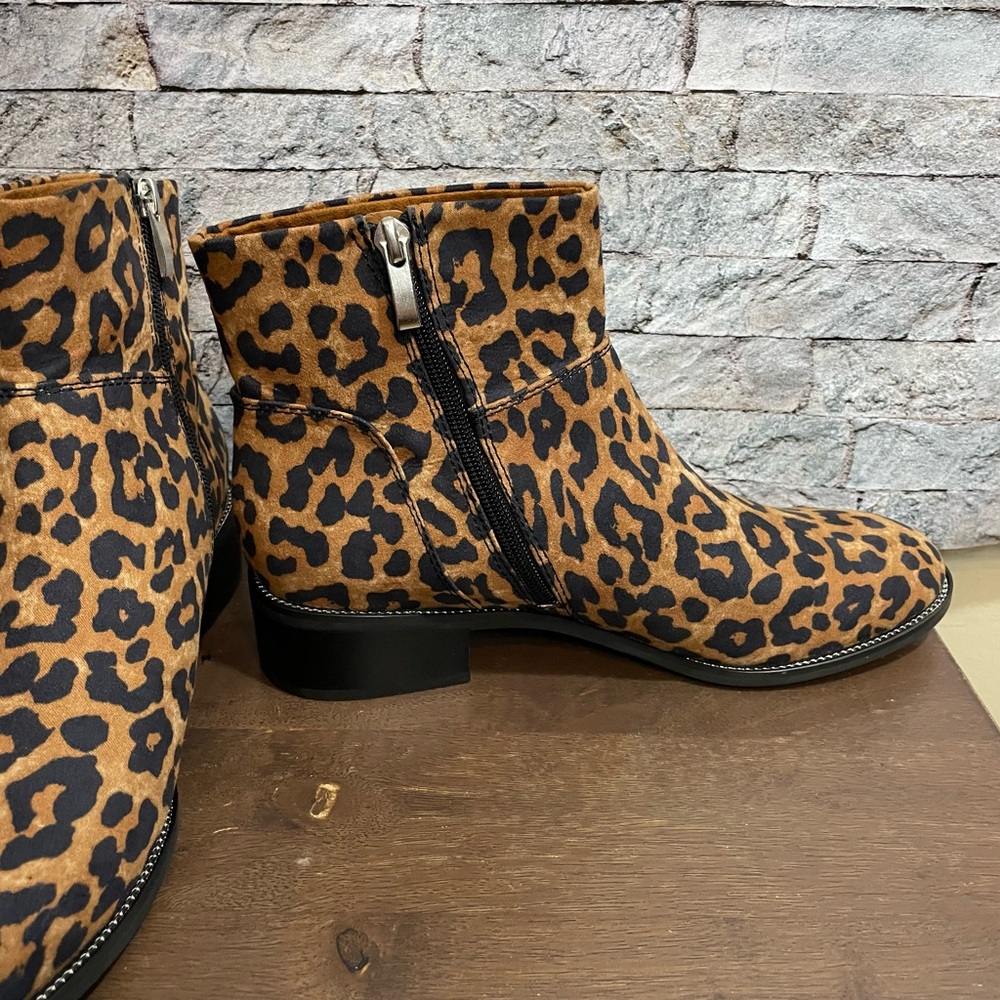 New Franco Sarto Leopard Ankle Boots - Picture 5 of 7